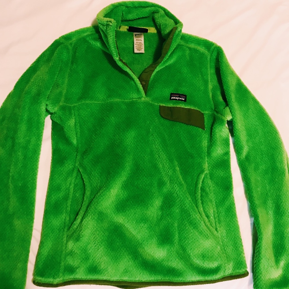 Brand new lime green Patagonia!!⚡️